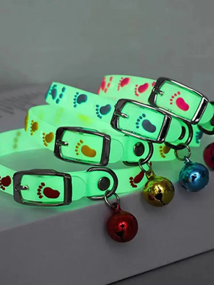 Luminous Cat Necklace Glowing Small Dog Cat Collar Anti-Loss Fluorescent Silicone Cat Bell Collar Neck Ring Pet Cat Accessories